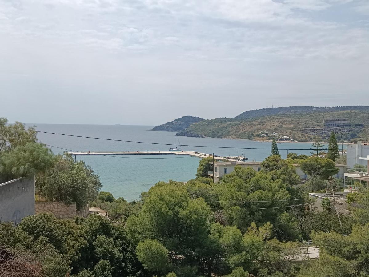 Meltemi Apartments Agia Marina  Extérieur photo
